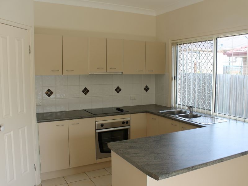 24 Bella Vista Circuit, Edens Landing QLD 4207