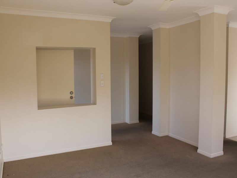 24 Bella Vista Circuit, Edens Landing QLD 4207