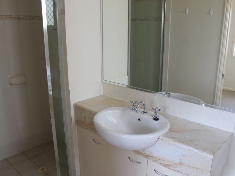 24 Bella Vista Circuit, Edens Landing QLD 4207