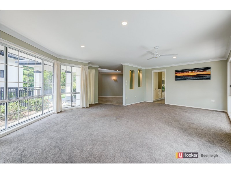 1 Janine Drive, Bahrs Scrub QLD 4207