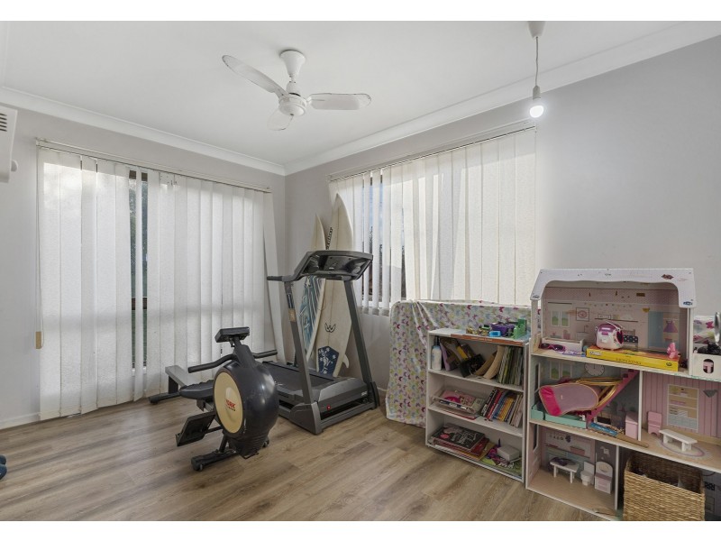 16 Roebuck Avenue, Eagleby QLD 4207