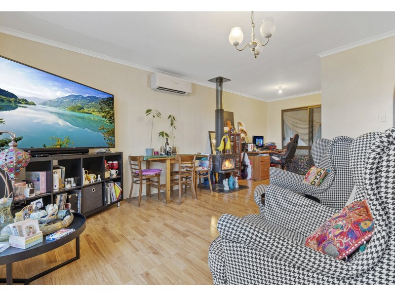 8 Sharon Drive, Eagleby QLD 4207