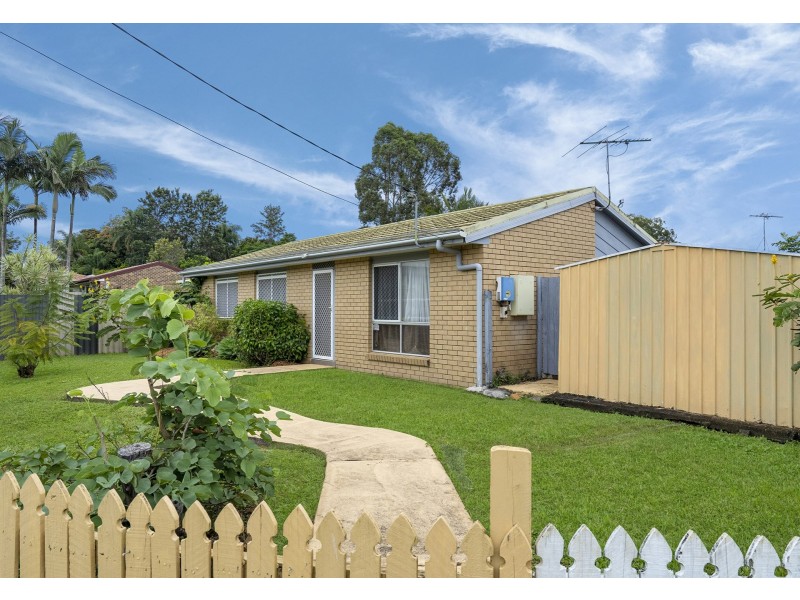 15 Balmoral Drive, Eagleby QLD 4207