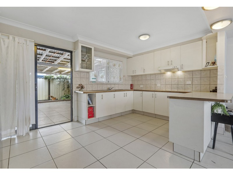 15 Balmoral Drive, Eagleby QLD 4207