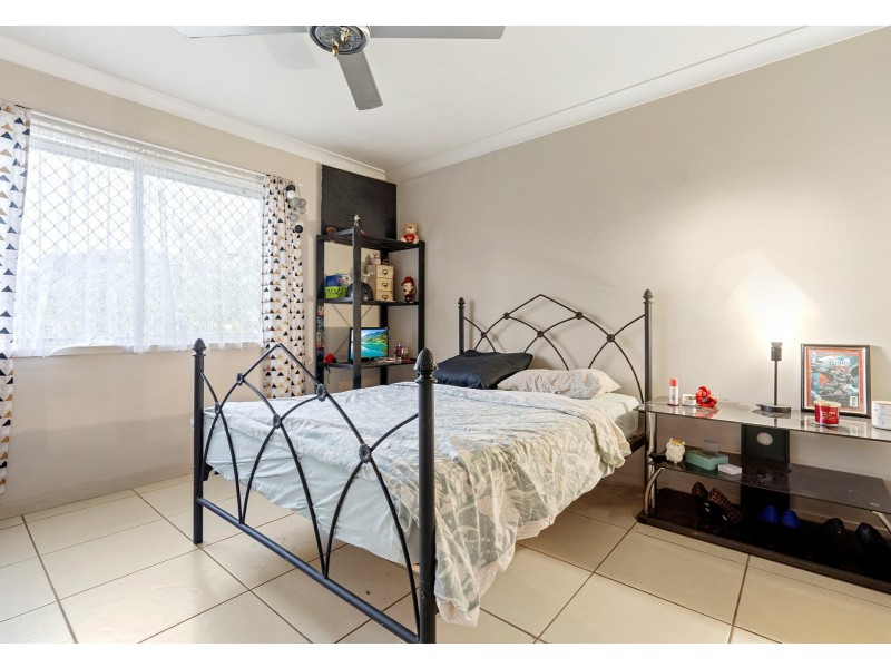 15 Balmoral Drive, Eagleby QLD 4207