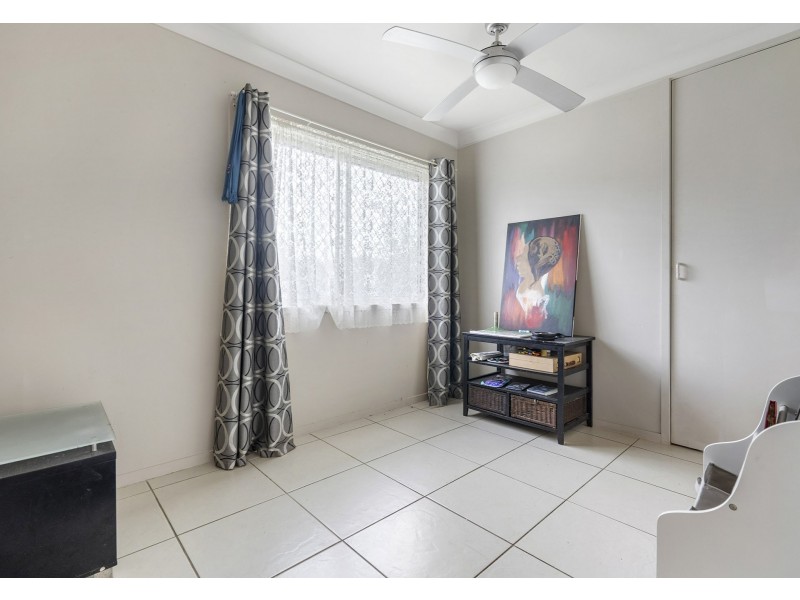15 Balmoral Drive, Eagleby QLD 4207