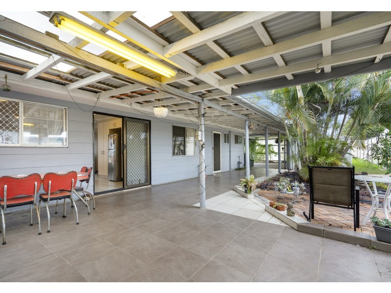 15 Balmoral Drive, Eagleby QLD 4207