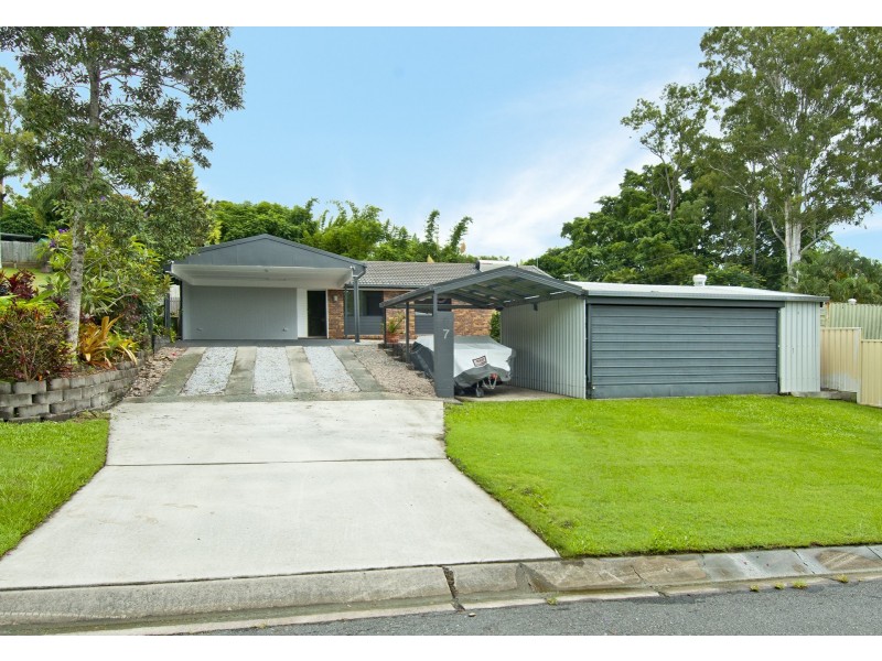 7 Morisset Court, Edens Landing QLD 4207