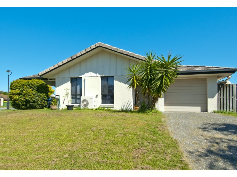 2/2 Wyndham Circuit, Holmview QLD 4207