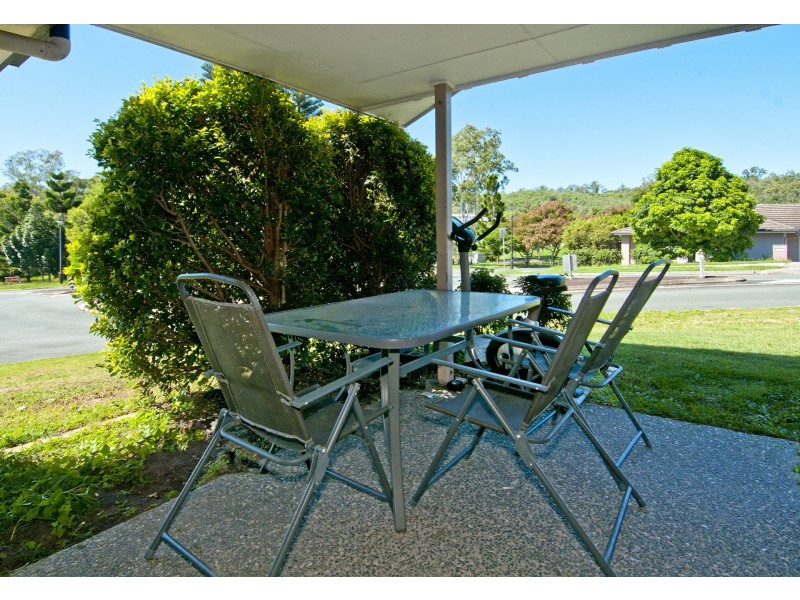 2/2 Wyndham Circuit, Holmview QLD 4207