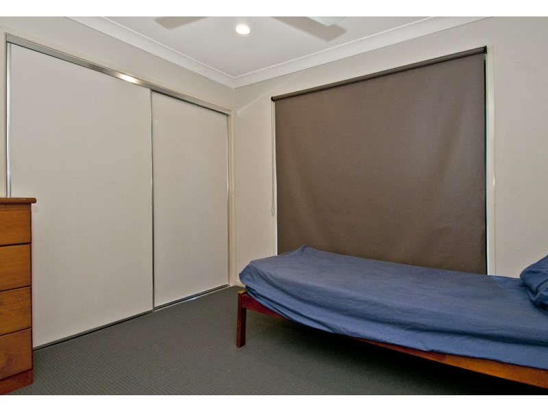 2/2 Wyndham Circuit, Holmview QLD 4207