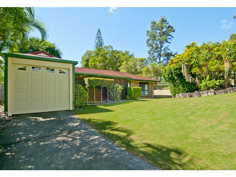 24 Morisset Court, Edens Landing QLD 4207