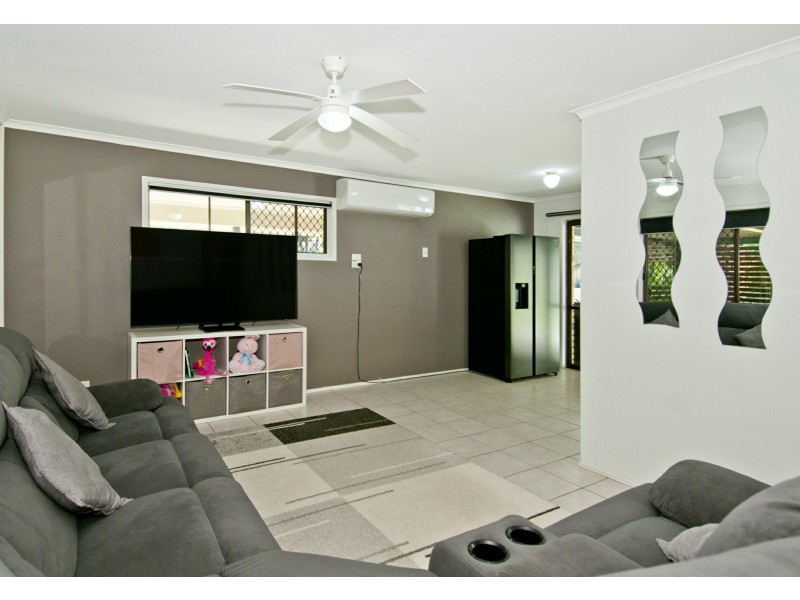 24 Morisset Court, Edens Landing QLD 4207