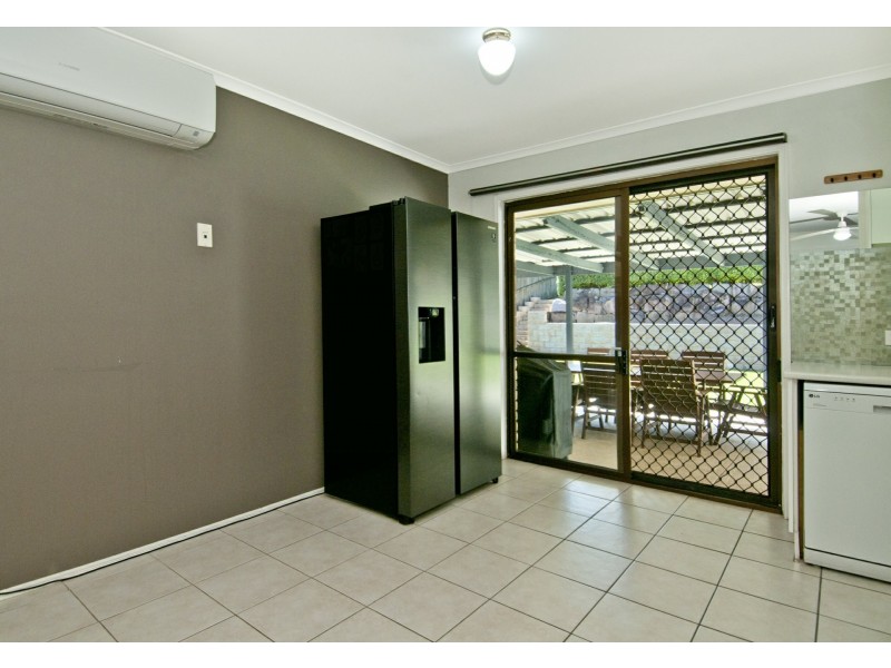 24 Morisset Court, Edens Landing QLD 4207