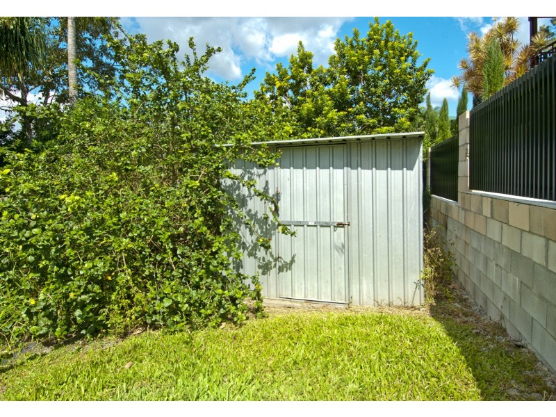 11 Clayton Drive, Edens Landing QLD 4207