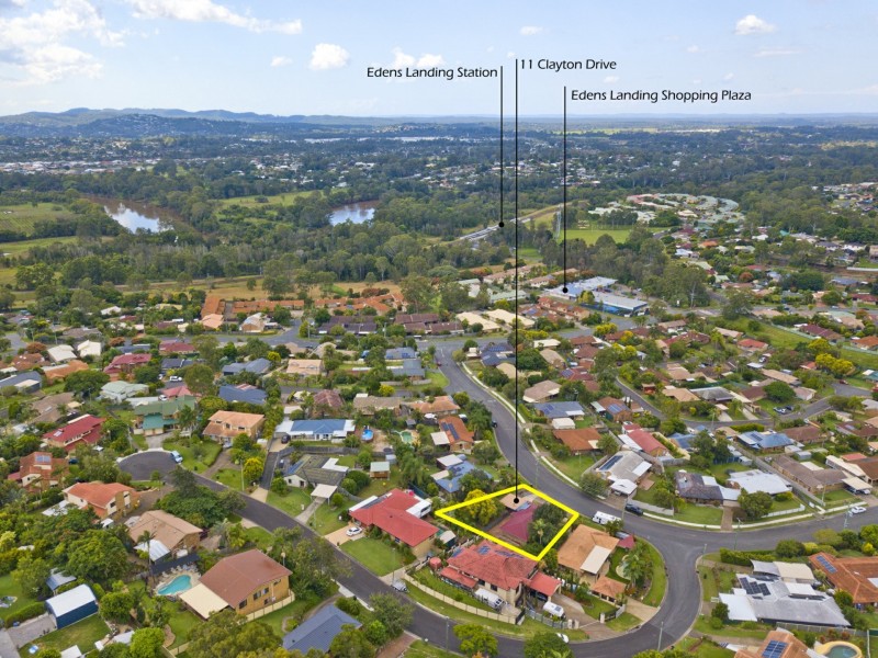11 Clayton Drive, Edens Landing QLD 4207