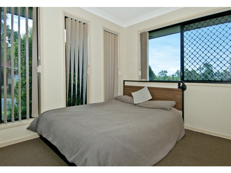 9 Outlook Drive, Waterford QLD 4133