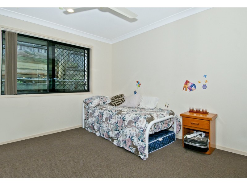 9 Outlook Drive, Waterford QLD 4133