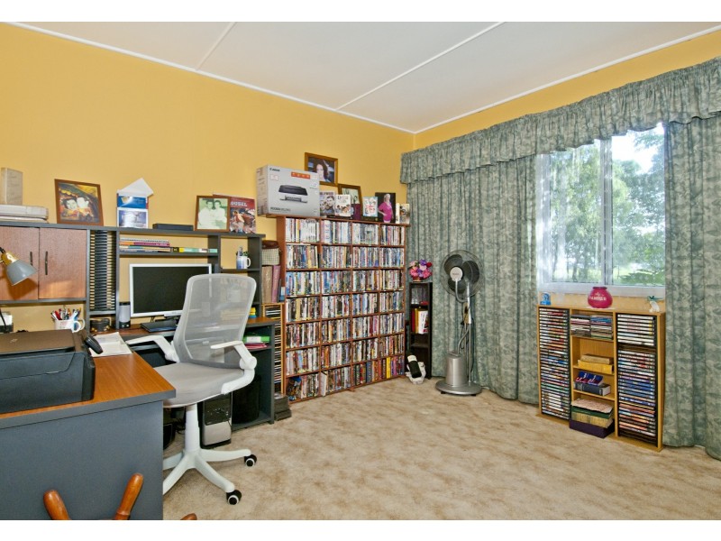 175 Station Road, Bethania QLD 4205