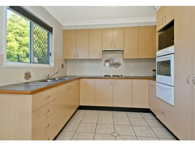 28 Hinchinbrook Avenue, Bethania QLD 4205