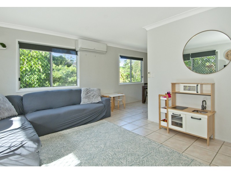 28 Hinchinbrook Avenue, Bethania QLD 4205