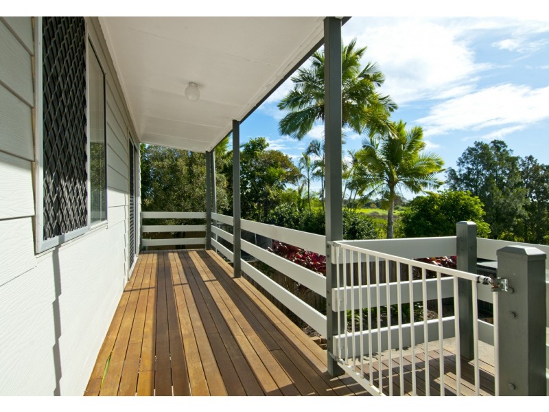 28 Hinchinbrook Avenue, Bethania QLD 4205