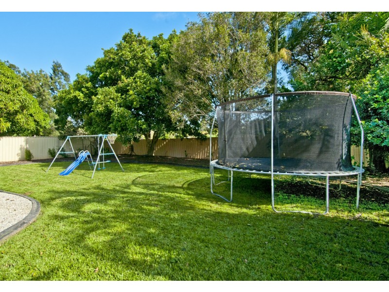 28 Hinchinbrook Avenue, Bethania QLD 4205