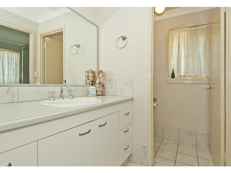 13 Overland Drive, Edens Landing QLD 4207