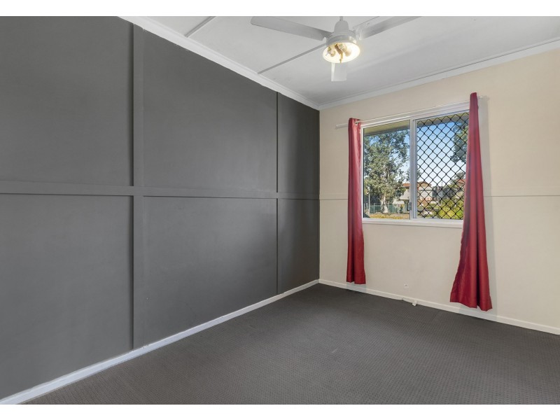 8 Wattle Street, North Booval QLD 4304