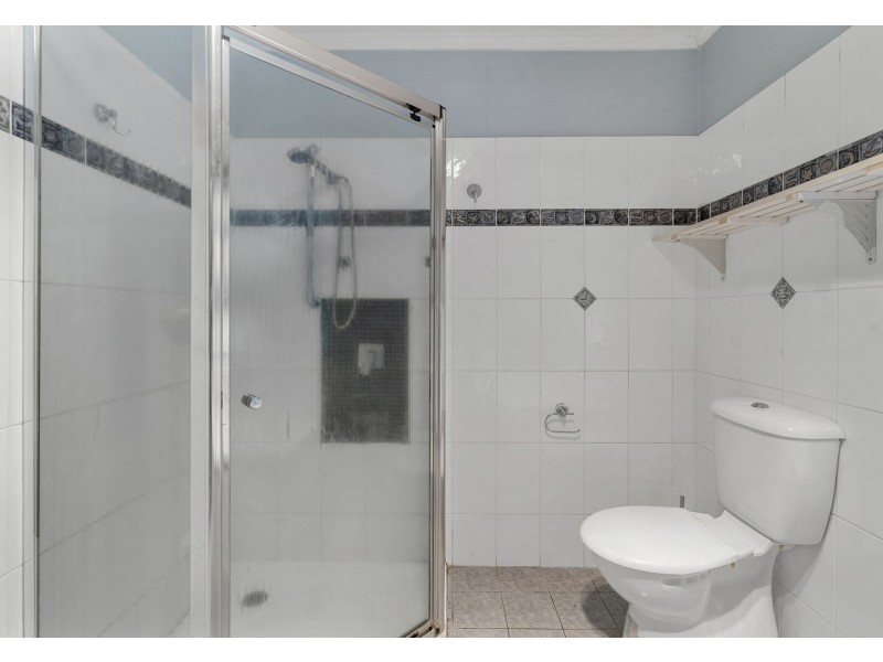 8 Wattle Street, North Booval QLD 4304