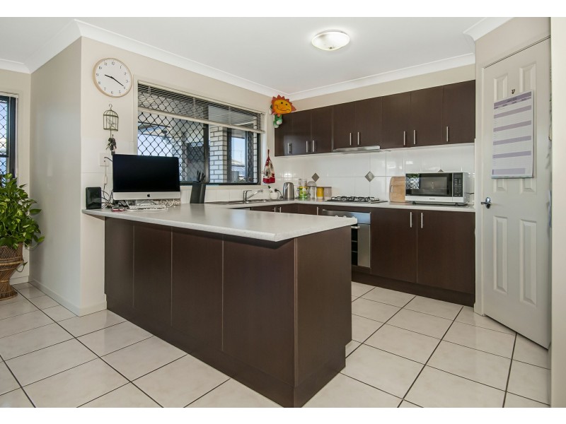 96 Outlook Drive, Waterford QLD 4133