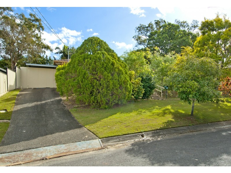 17 Ponderosa Street, Hillcrest QLD 4118