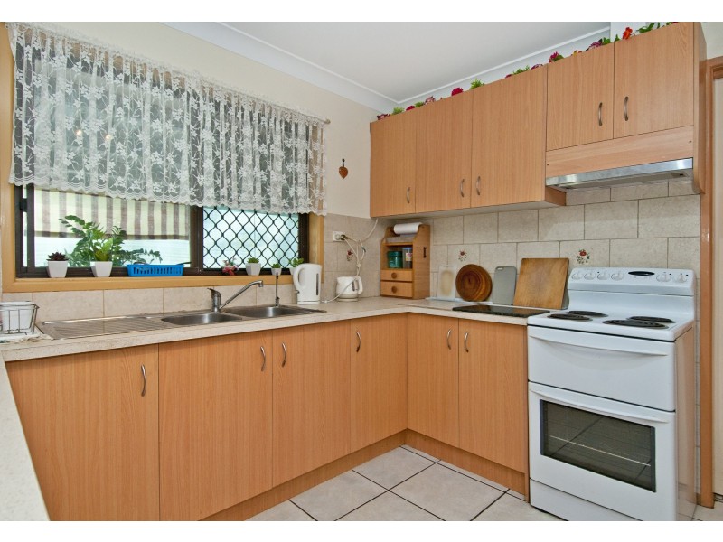 17 Ponderosa Street, Hillcrest QLD 4118