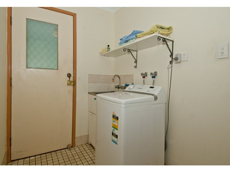 17 Ponderosa Street, Hillcrest QLD 4118