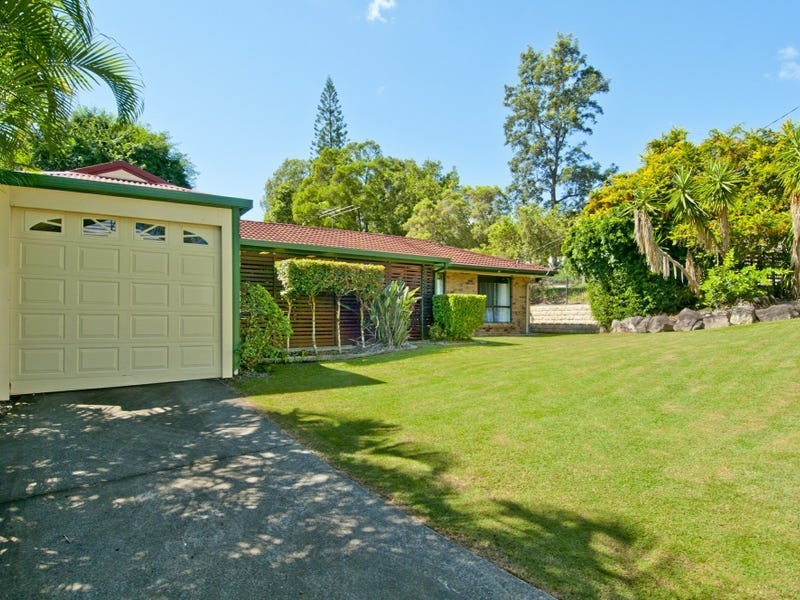 24 Morisset Court, Edens Landing QLD 4207