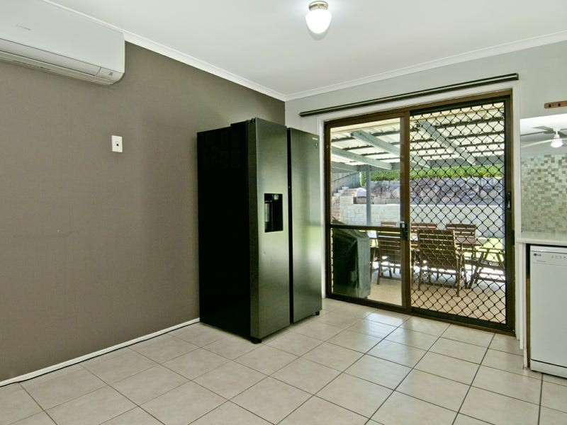 24 Morisset Court, Edens Landing QLD 4207