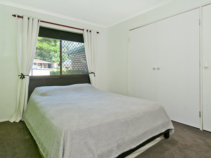 24 Morisset Court, Edens Landing QLD 4207