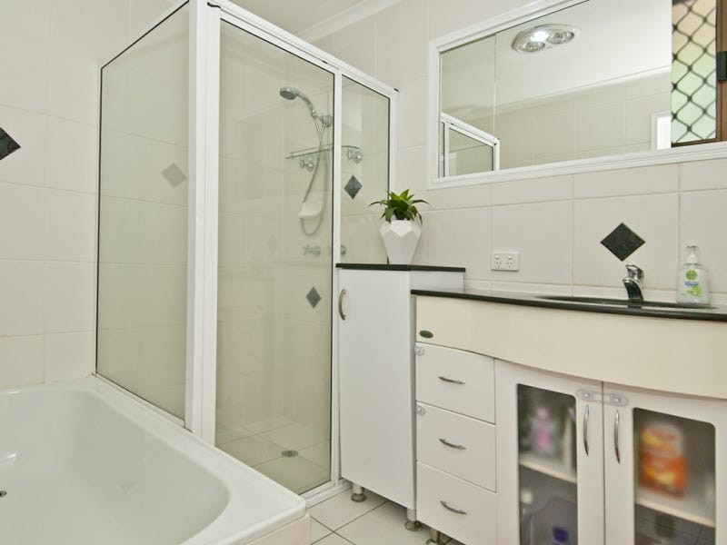 24 Morisset Court, Edens Landing QLD 4207