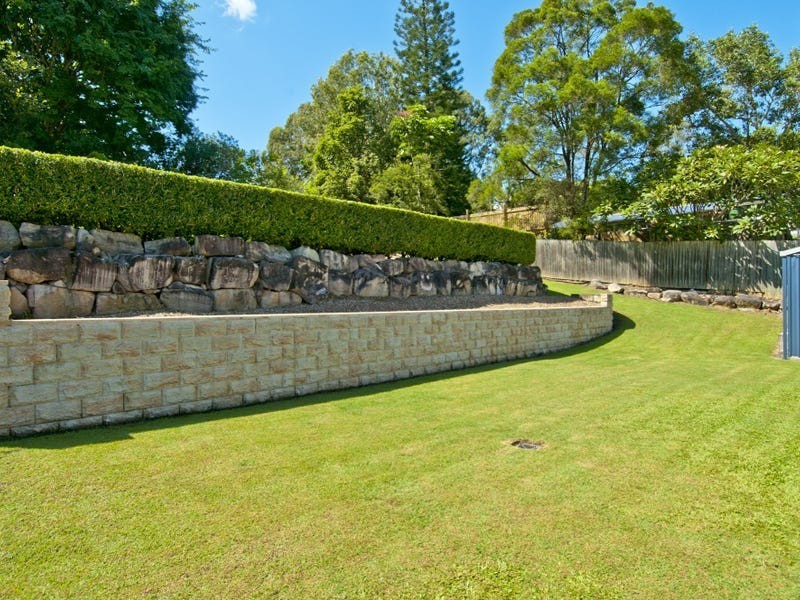 24 Morisset Court, Edens Landing QLD 4207