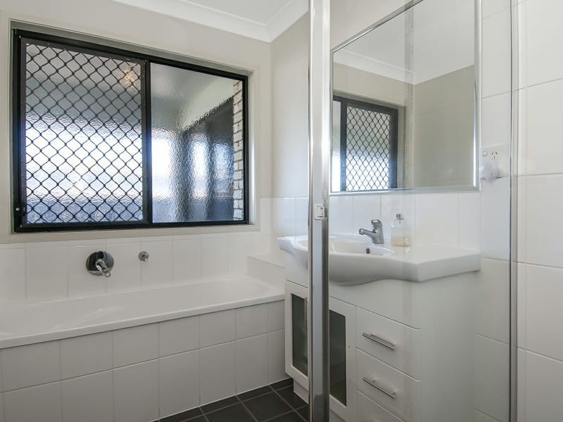 96 Outlook Drive, Waterford QLD 4133