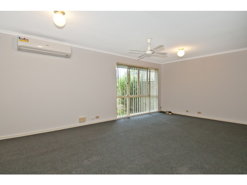 1 Leighton Drive, Edens Landing QLD 4207
