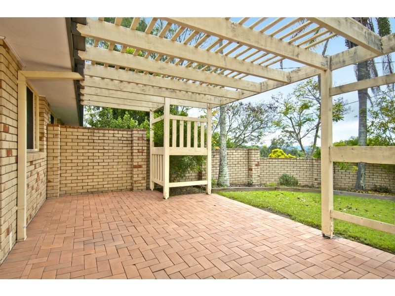 1 Leighton Drive, Edens Landing QLD 4207