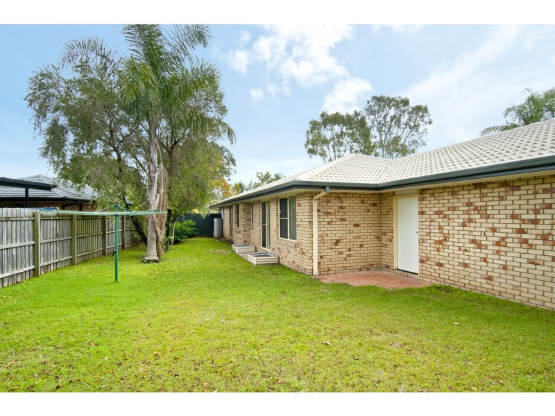 1 Leighton Drive, Edens Landing QLD 4207