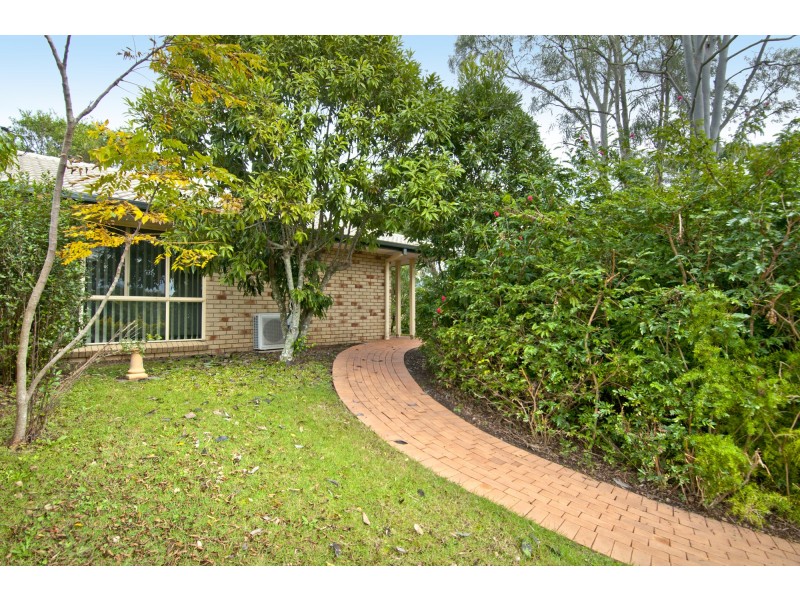 1 Leighton Drive, Edens Landing QLD 4207