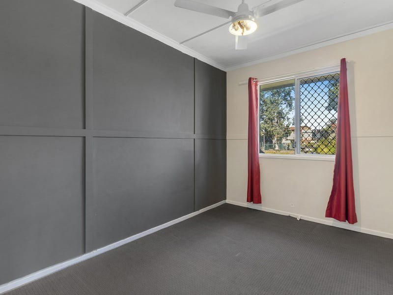 8 Wattle Street, North Booval QLD 4304