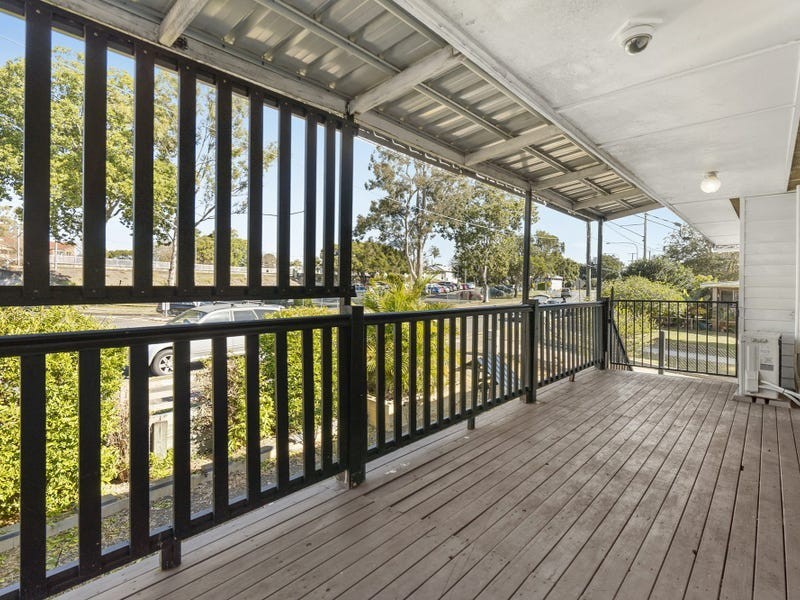 8 Wattle Street, North Booval QLD 4304