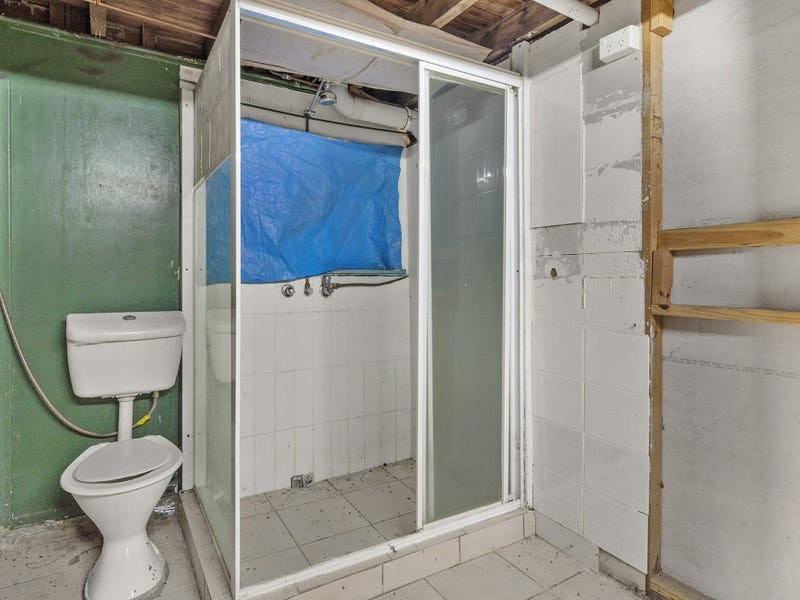 8 Wattle Street, North Booval QLD 4304