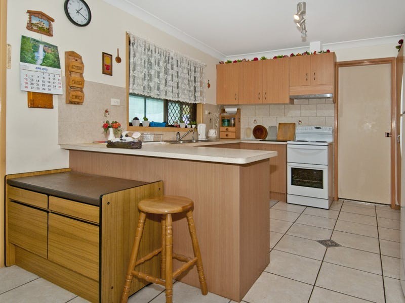 17 Ponderosa Street, Hillcrest QLD 4118