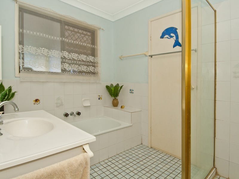17 Ponderosa Street, Hillcrest QLD 4118