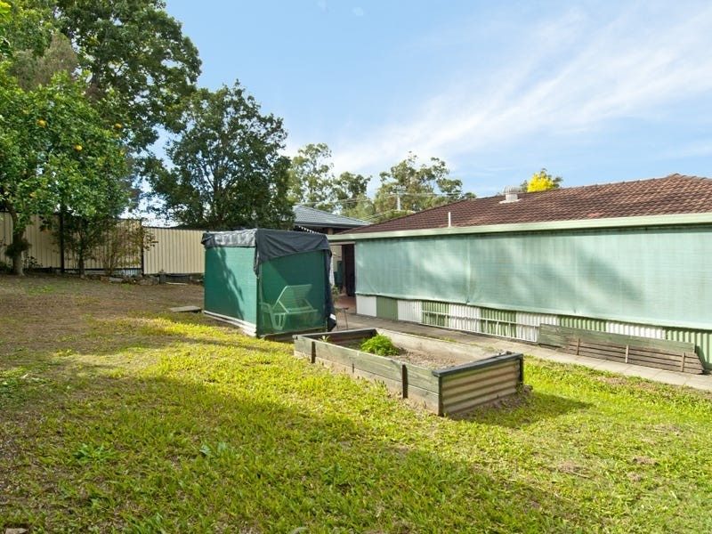 17 Ponderosa Street, Hillcrest QLD 4118